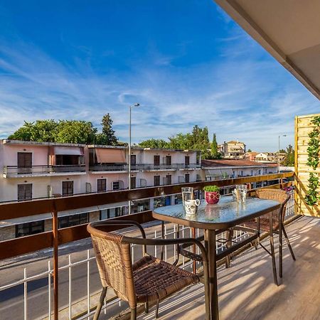 Luna Solari Apartment Mantouki Eksteriør bilde